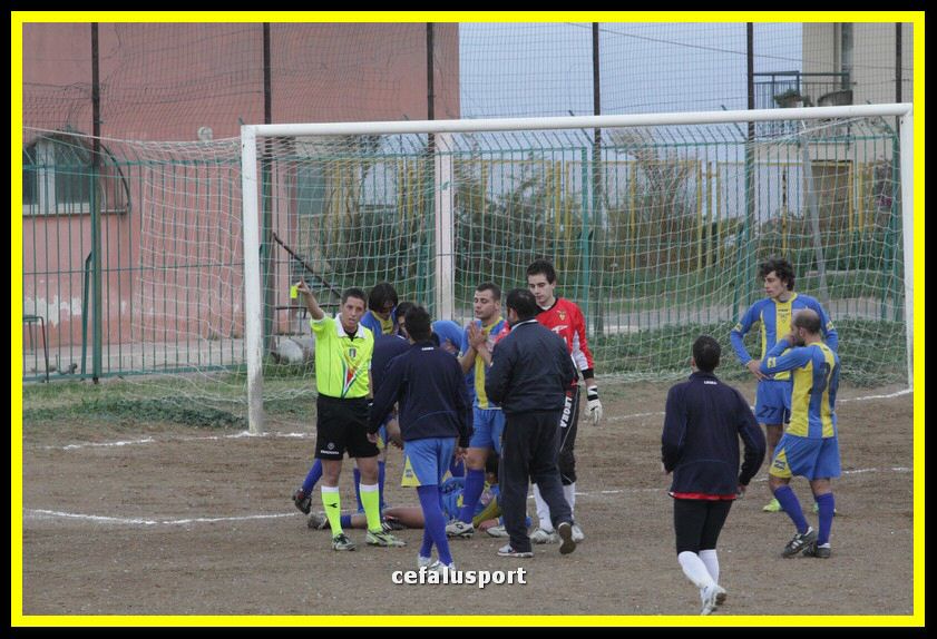 111210 Futura 215_tn.jpg